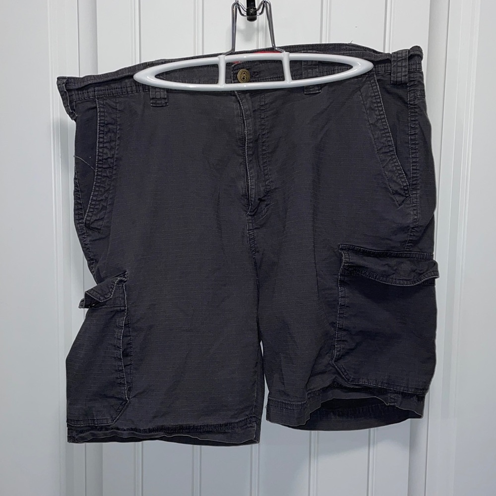Coleman cargo shorts - size 36